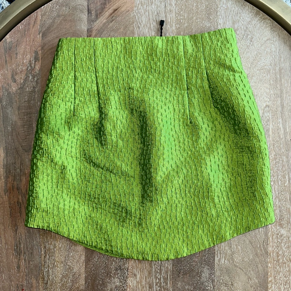 ZARA TEXTURED WEAVE MINI SKIRT